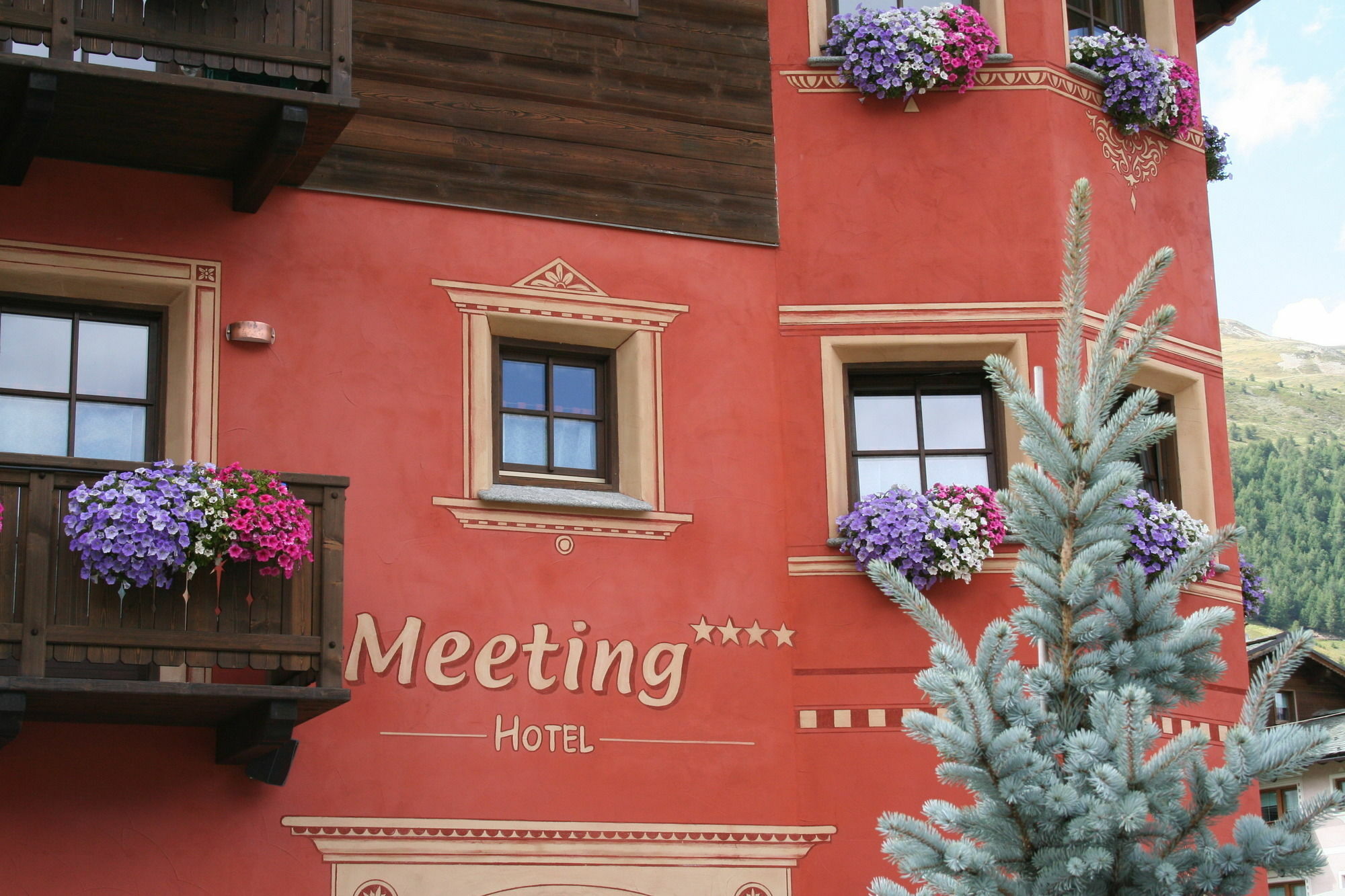 Hotel Meeting ليفينو المظهر الخارجي الصورة